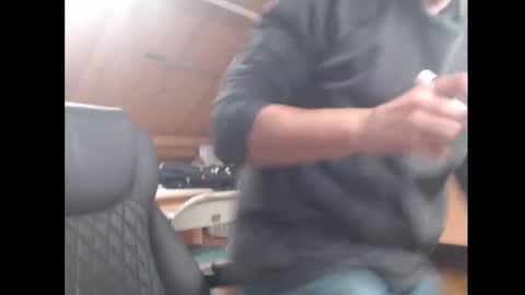 Snapshot of mr_x7333 chatting on November 7, 2025, 5:40 am mr_x7333 online show from November 7, 2025, 5:40 am