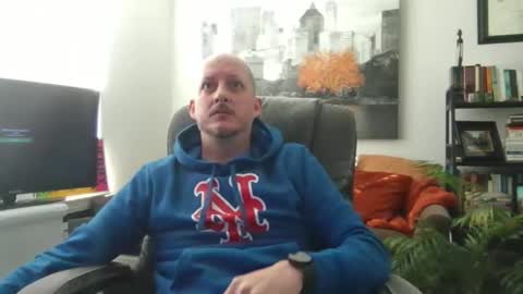 MrMcCray online show from December 19, 2024, 4:35 pm