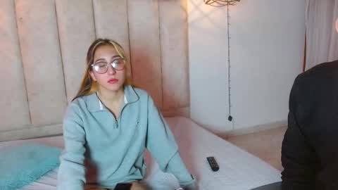 mrandmrvlxencs online show from April 27, 2026, 2:37 pm