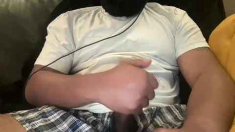 Snapshot of mrbigblk1990 chatting on February 10, 2025, 6:42 am mrbigblk1990 online show from February 10, 2025, 6:42 am