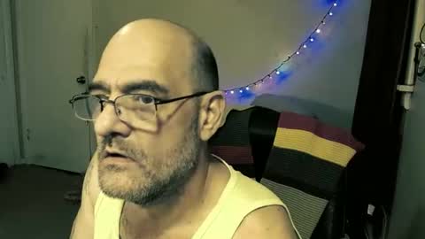 Snapshot of mrbiggintx chatting on February 18, 2026, 8:21 am mrbiggintx online show from February 18, 2026, 8:21 am