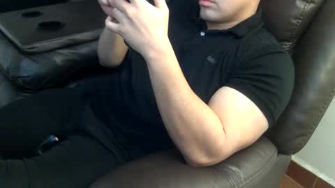 Snapshot of mrbree chatting on January 9, 2026, 7:37 pm Mr Bree online show from January 9, 2026, 7:37 pm