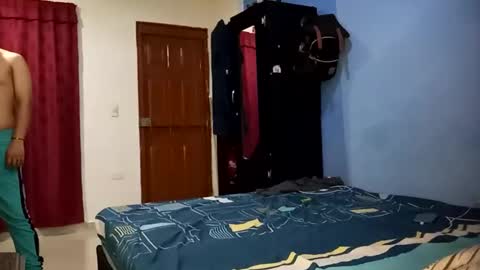 Christtofer online show from November 1, 2025, 3:47 pm