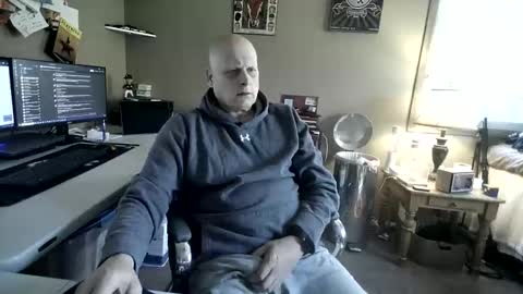 Snapshot of mrclean_55 chatting on October 24, 2025, 4:03 pm MrClean55 online show from October 24, 2025, 4:03 pm