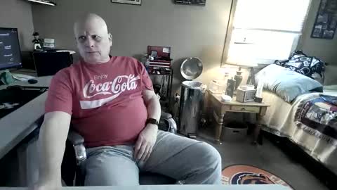 Snapshot of mrclean_55 chatting on December 2, 2025, 4:57 pm MrClean55 online show from December 2, 2025, 4:57 pm