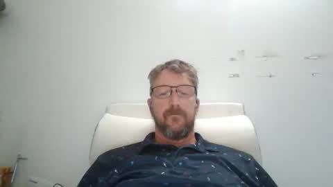 Snapshot of mrcumstain chatting on March 17, 2026, 7:28 pm mrcumstain online show from March 17, 2026, 7:28 pm