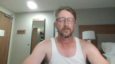 Snapshot of mrcumstain chatting on April 22, 2026, 2:36 am mrcumstain online show from April 22, 2026, 2:36 am