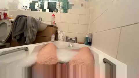 Snapshot of mrel69681500 chatting on November 24, 2025, 6:29 pm mrel69681500 online show from November 24, 2025, 6:29 pm