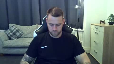 Snapshot of mrengland86566 chatting on February 19, 2026, 2:07 am mrengland86566 online show from February 19, 2026, 2:07 am