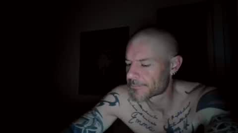 Snapshot of mrf388 chatting on February 12, 2026, 6:52 am IwantU2WatchME online show from February 12, 2026, 6:52 am