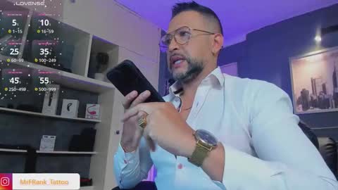 MrFrank. online show from October 28, 2025, 11:58 am