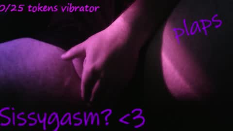 Snapshot of mrgoodgirl chatting on September 30, 2025, 12:04 am mrgoodgirl online show from September 30, 2025, 12:04 am