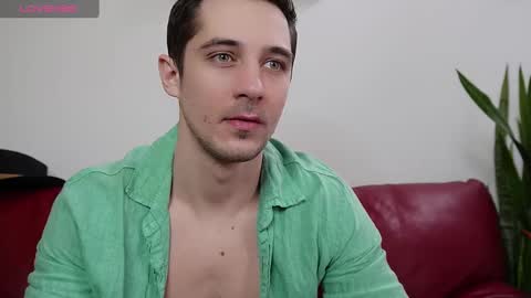 juan luis online show from March 9, 2025, 9:24 am