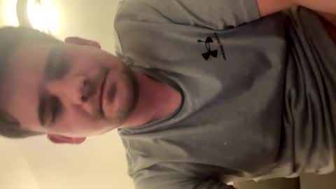 mrgreeneyes3030 online show from February 23, 2025, 1:46 am