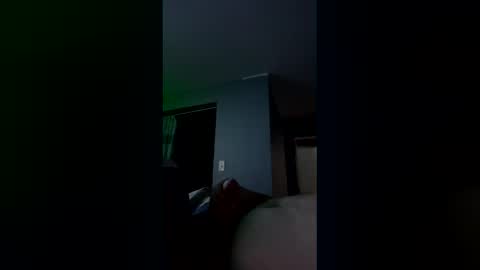 Snapshot of mrgrindermotivation chatting on December 20, 2025, 9:00 pm mrgrindermotivation online show from December 20, 2025, 9:00 pm