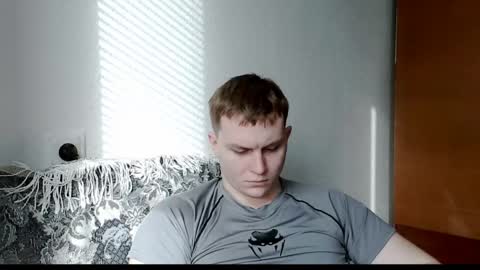 Snapshot of mrheat_ chatting on February 1, 2026, 9:08 am Max online show from February 1, 2026, 9:08 am