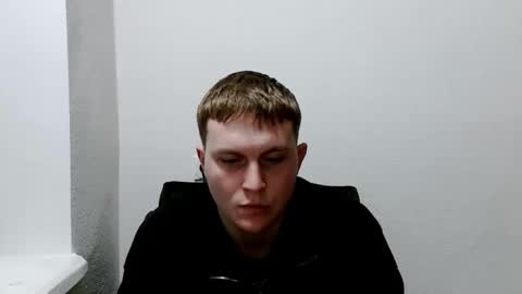 Snapshot of mrheat_ chatting on February 8, 2026, 8:56 pm Max online show from February 8, 2026, 8:56 pm