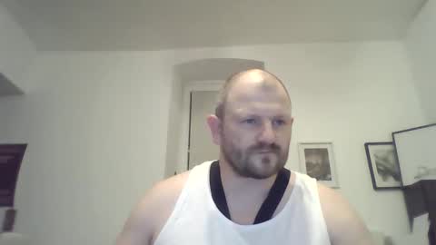 Snapshot of mrhotsex69 chatting on February 1, 2026, 12:09 am mrhotsex69 online show from February 1, 2026, 12:09 am