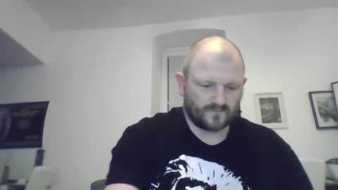 Snapshot of mrhotsex69 chatting on February 20, 2026, 2:41 am mrhotsex69 online show from February 20, 2026, 2:41 am