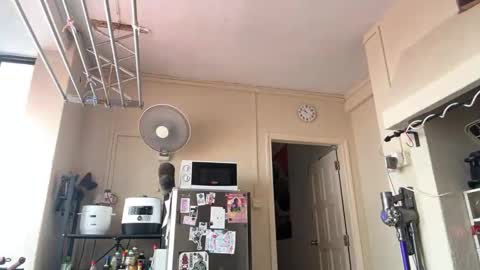 Snapshot of mriea_ chatting on January 17, 2026, 5:12 am mriea_ online show from January 17, 2026, 5:12 am