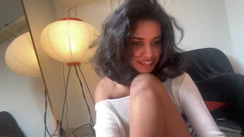 Snapshot of mriea_ chatting on February 2, 2026, 4:55 am mriea_ online show from February 2, 2026, 4:55 am