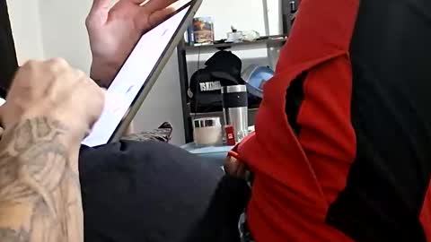 Snapshot of mrj1979 chatting on February 10, 2026, 7:34 am mrj1979 online show from February 10, 2026, 7:34 am