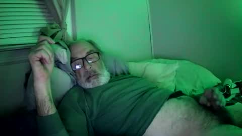 Snapshot of mrjames59 chatting on December 20, 2025, 3:24 am mrjames59 online show from December 20, 2025, 3:24 am