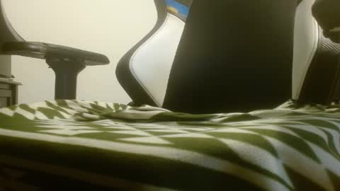 Snapshot of mrkazusa chatting on May 11, 2026, 3:40 pm mrkazusa online show from May 11, 2026, 3:40 pm