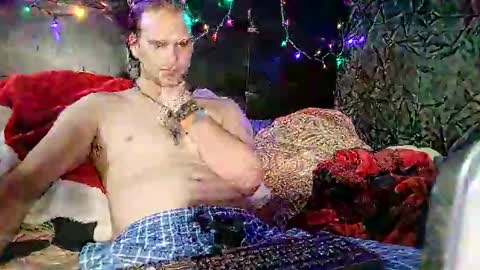 Snapshot of mrkinksized chatting on December 25, 2024, 6:52 am MrKinkSized online show from December 25, 2024, 6:52 am