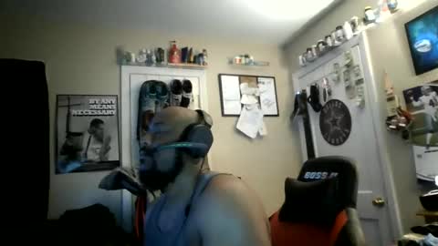 Snapshot of mrknowpussy chatting on May 9, 2026, 1:33 am mrknowpussy online show from May 9, 2026, 1:33 am