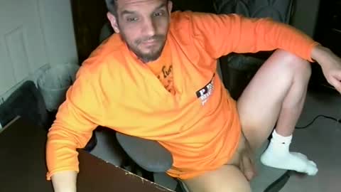 Snapshot of mrmarcxxcam chatting on February 16, 2026, 3:35 am MrMarc online show from February 16, 2026, 3:35 am