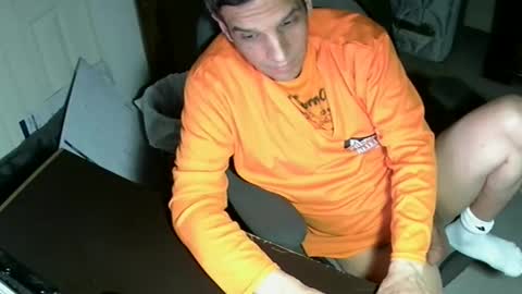 Snapshot of mrmarcxxcam chatting on February 23, 2026, 4:10 am MrMarc online show from February 23, 2026, 4:10 am