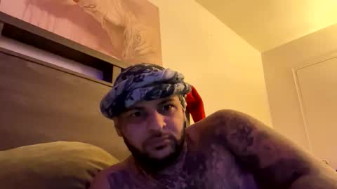 mrnineinch1995 online show from December 22, 2025, 3:25 am