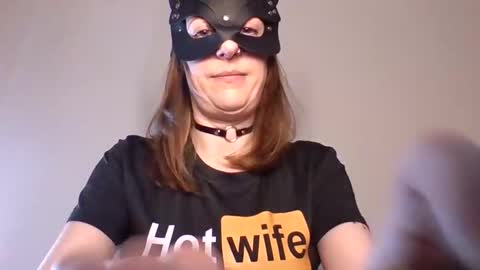 Snapshot of mrs_sterling_wilde chatting on January 15, 2026, 2:43 pm mrs_sterling_wilde online show from January 15, 2026, 2:43 pm