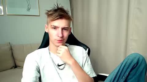 Adam online show from October 15, 2025, 11:49 pm