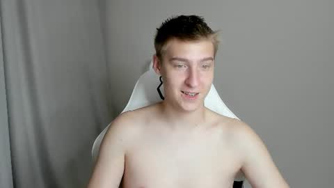 Snapshot of mrsexycum4u chatting on July 23, 2026, 8:18 pm Adam online show from July 23, 2026, 8:18 pm