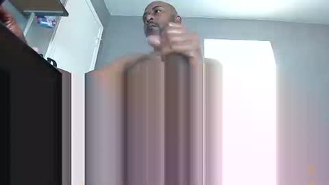 Snapshot of mrshowtime69 chatting on September 10, 2025, 12:16 pm MrShowtime69 online show from September 10, 2025, 12:16 pm