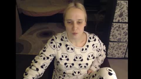 Snapshot of mrsluck chatting on January 7, 2026, 2:25 am Sasha online show from January 7, 2026, 2:25 am