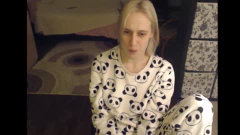 Snapshot of mrsluck chatting on January 9, 2026, 3:31 am Sasha online show from January 9, 2026, 3:31 am