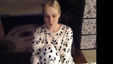 Snapshot of mrsluck chatting on February 4, 2026, 3:12 am Sasha online show from February 4, 2026, 3:12 am