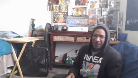 Snapshot of mrsoonicexrated chatting on March 12, 2025, 2:34 pm mrsoonicexrated online show from March 12, 2025, 2:34 pm