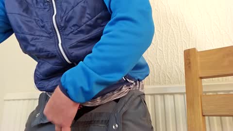 MrTribute online show from March 4, 2025, 10:35 am