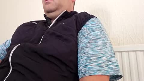 MrTribute online show from September 19, 2025, 10:05 am