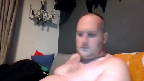 mrzwolle online show from December 9, 2024, 3:44 pm