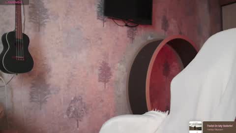 Snapshot of ms_allison chatting on February 19, 2026, 11:28 am Allison online show from February 19, 2026, 11:28 am