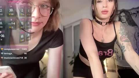 ms_christiana online show from December 4, 2025, 2:48 pm