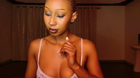 Snapshot of ms_crystal chatting on November 11, 2025, 8:42 pm ms_crystal online show from November 11, 2025, 8:42 pm