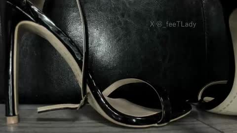 Snapshot of ms_enigma chatting on November 9, 2025, 3:43 pm Goddess. Miss. Lady. Queen. Madam Milady online show from November 9, 2025, 3:43 pm