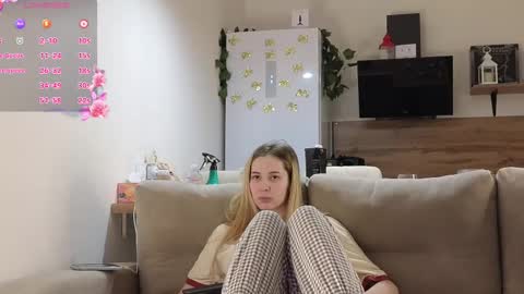 Snapshot of ms_foryou chatting on February 19, 2025, 3:27 pm Ms ForYOU online show from February 19, 2025, 3:27 pm