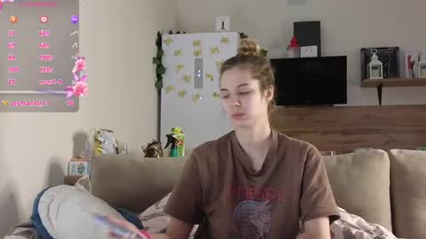 Snapshot of ms_foryou chatting on February 21, 2025, 3:45 am Ms ForYOU online show from February 21, 2025, 3:45 am